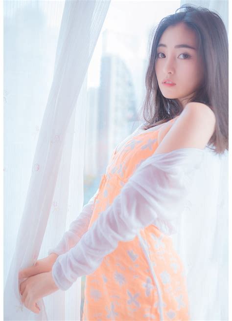 俄罗斯一购物中心遭炮击，已致4死9伤